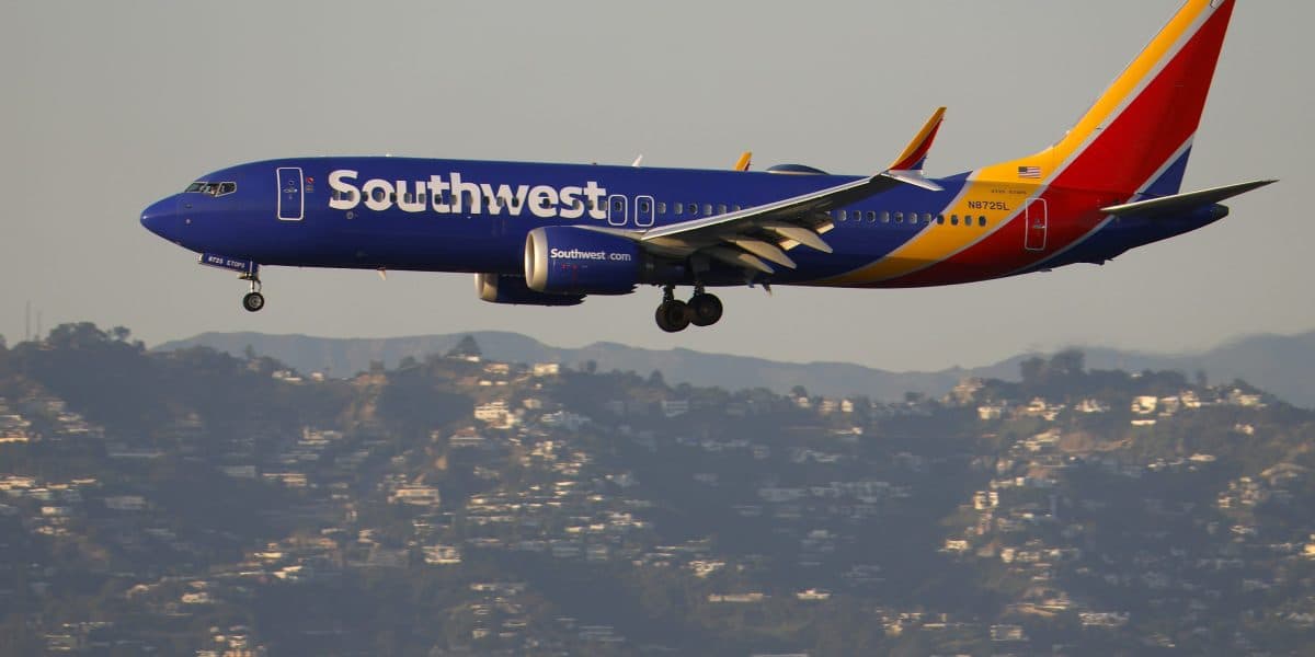 Southwest Air Faces Headwinds as Fuel Costs Squeeze Airline Margins