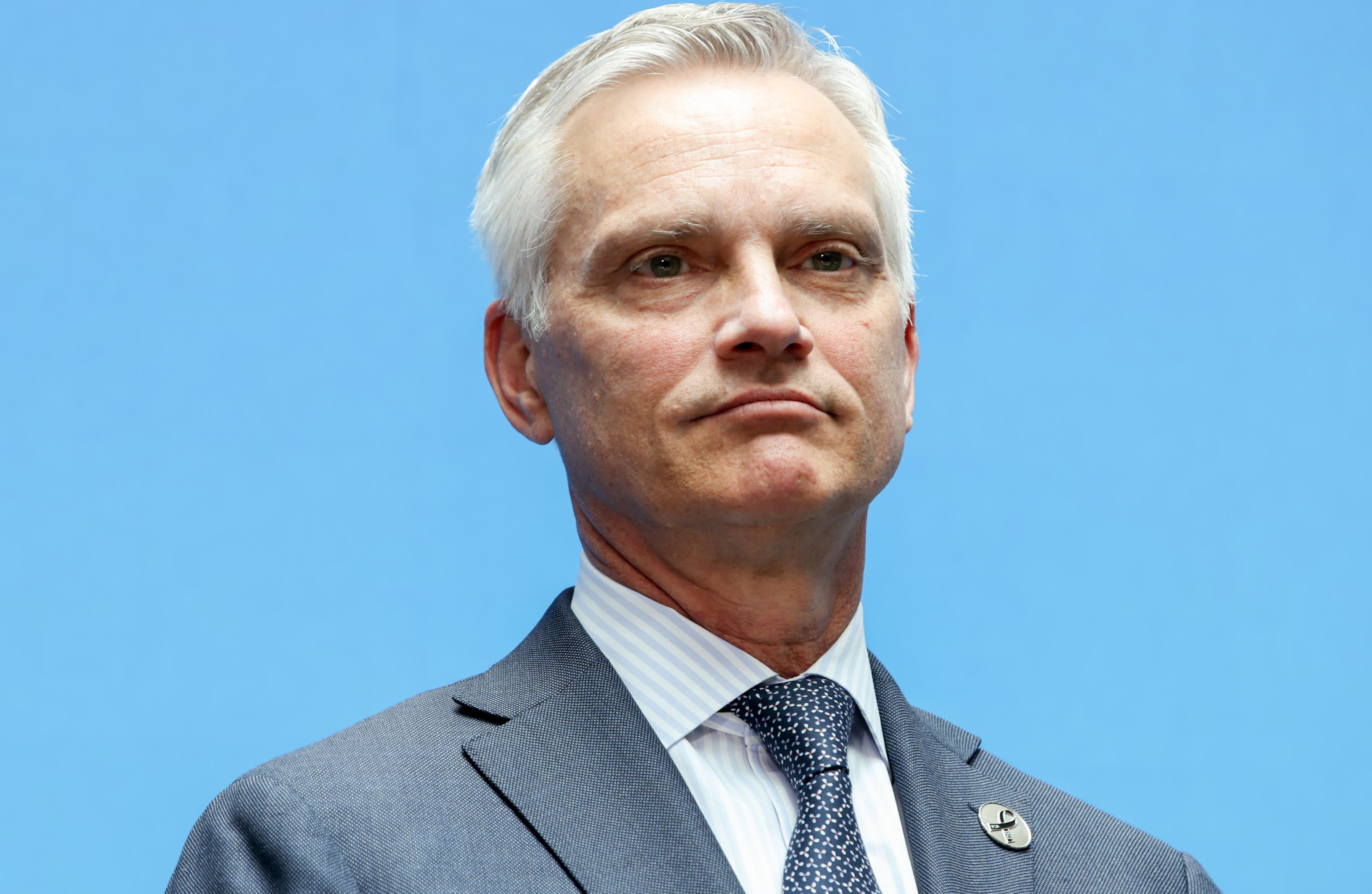 American Airlines Pushes Back on United Merger Proposal