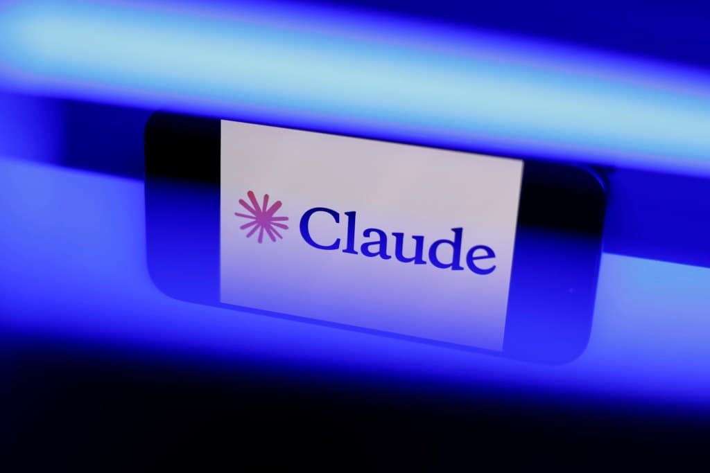 Anthropic Hits $1T Valuation as AI Investment Frenzy Accelerates