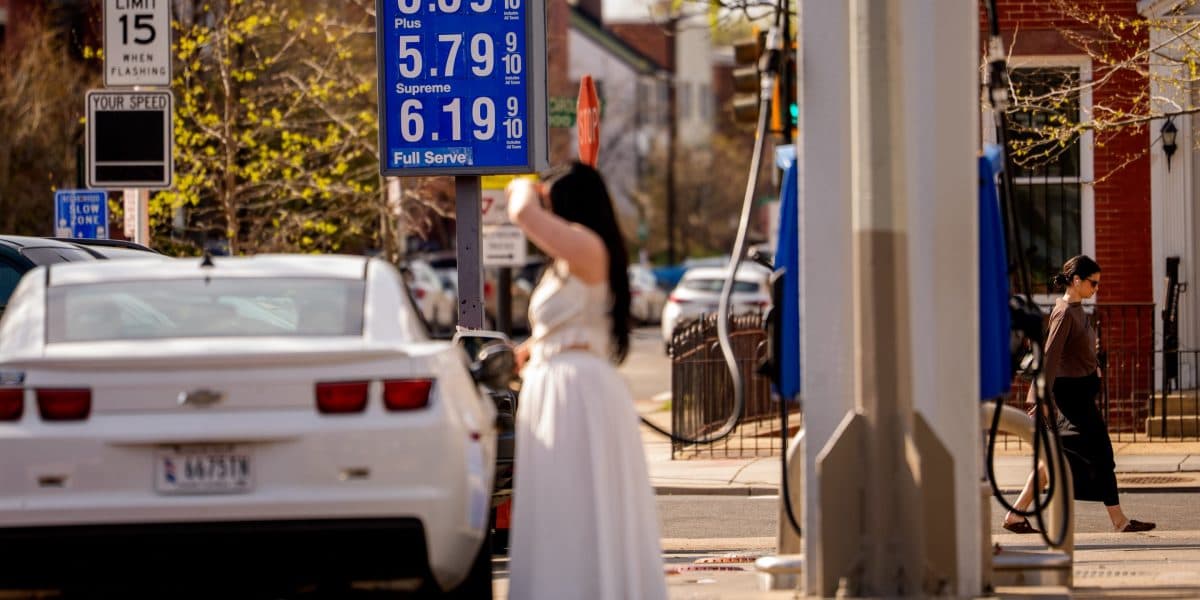 K-Shaped Economy Looms: Goldman Sachs Warns 2026 Will Test Atlanta Workers