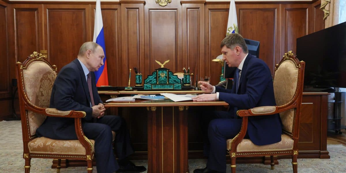 Russia's Economic Crisis Signals Global Market Volatility