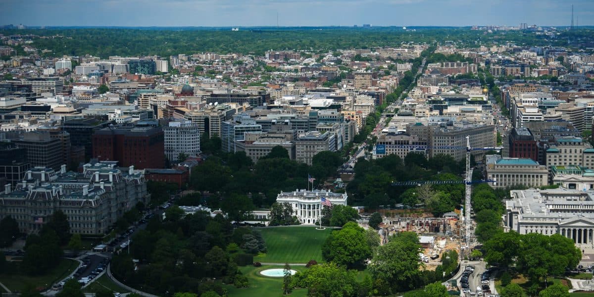 Federal Pressure Mounts in Trump Ballroom Project Legal Battle