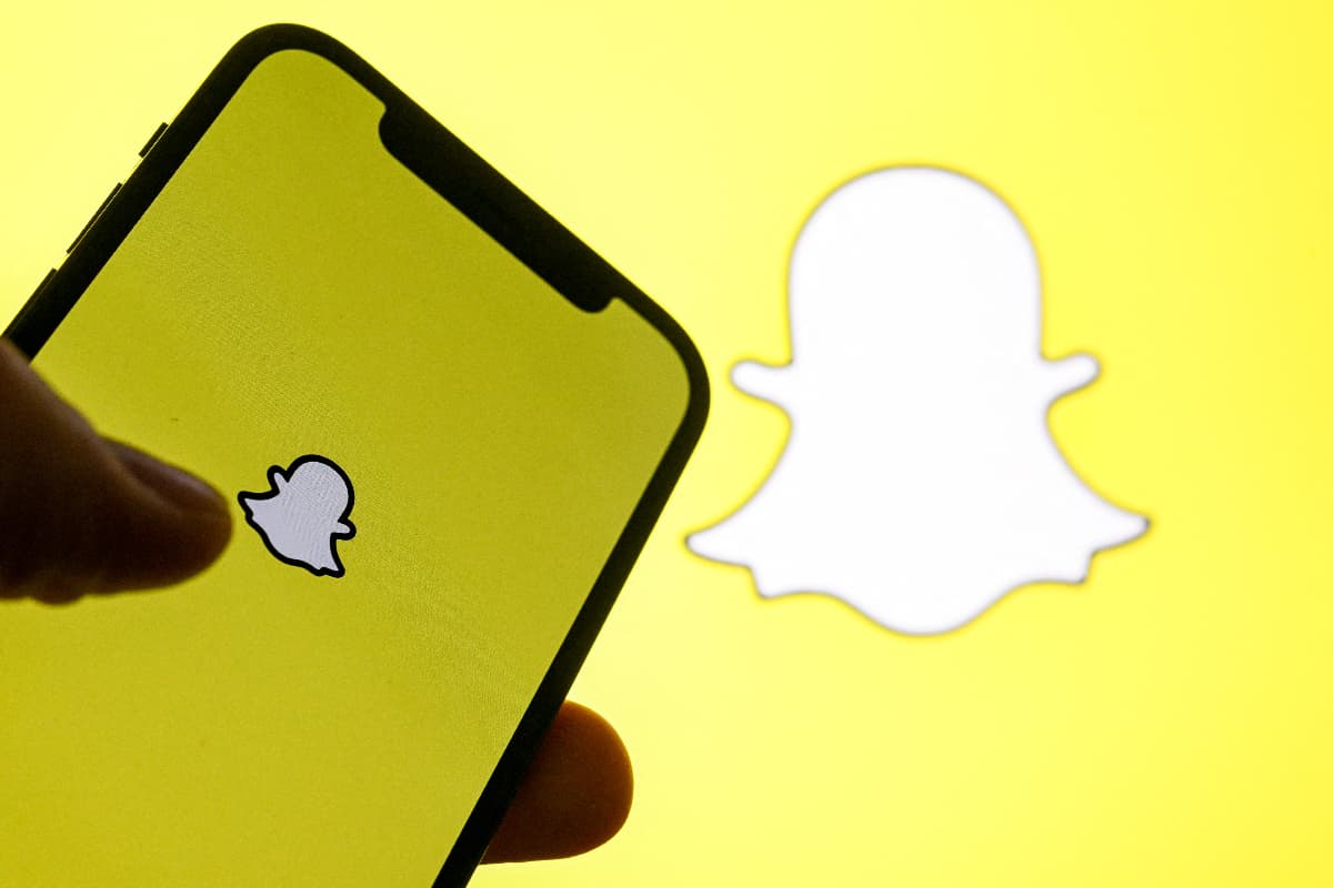 Snapchat Launches AI Chatbots for Brands Seeking Direct Customer Engagement
