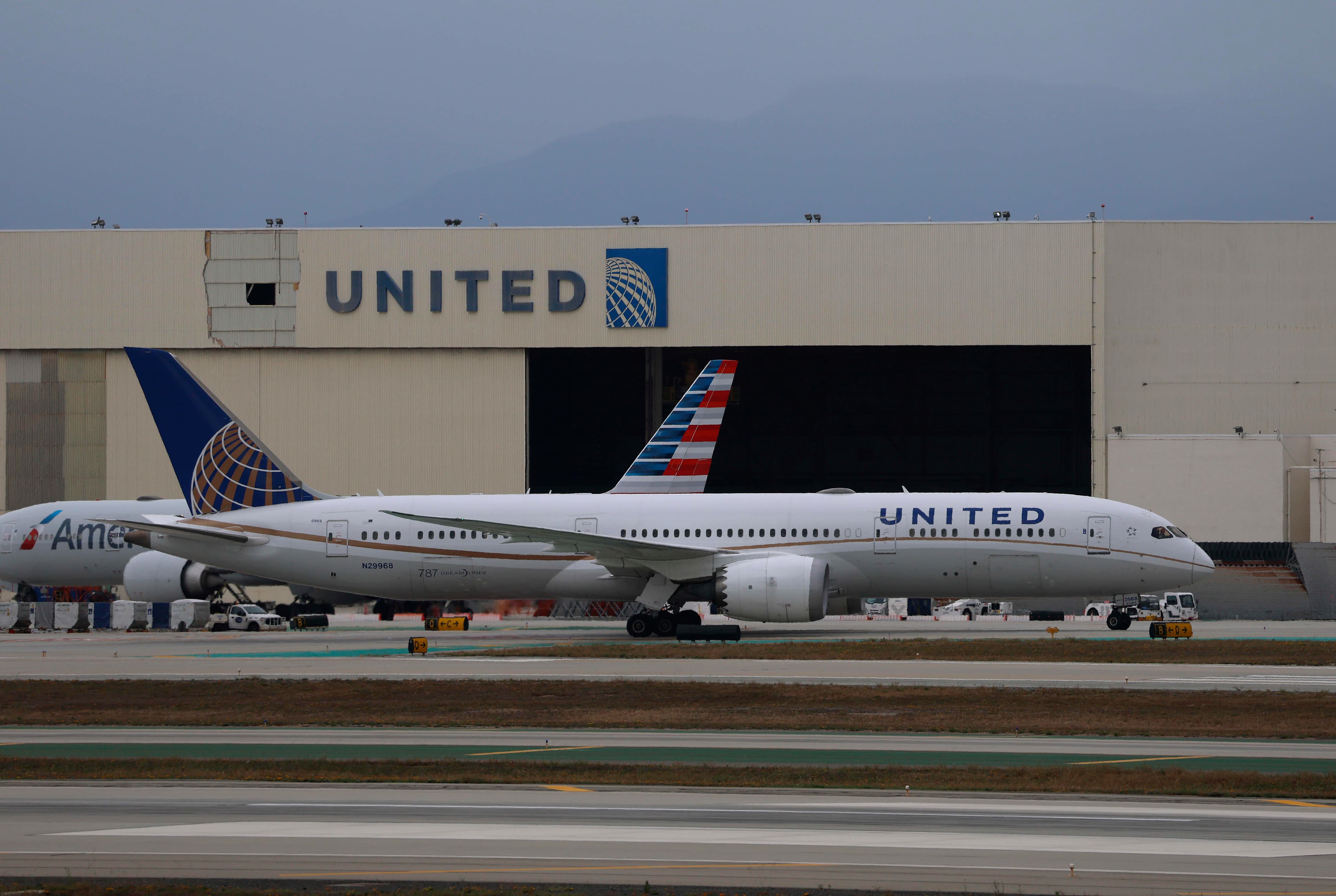 Airlines Raise Fares as Fuel Costs Climb; Passengers Still Flying