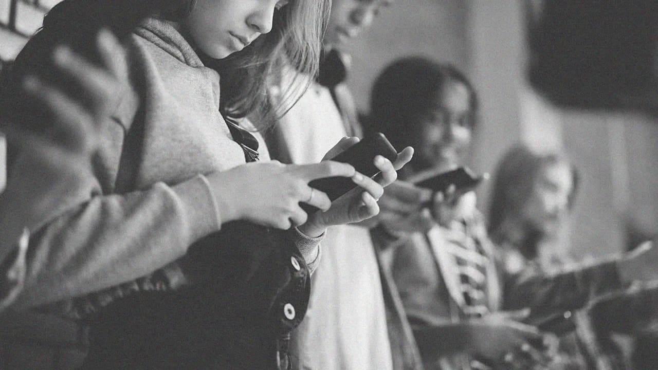 EU Targets Meta Over Child Safety Failures on Facebook, Instagram